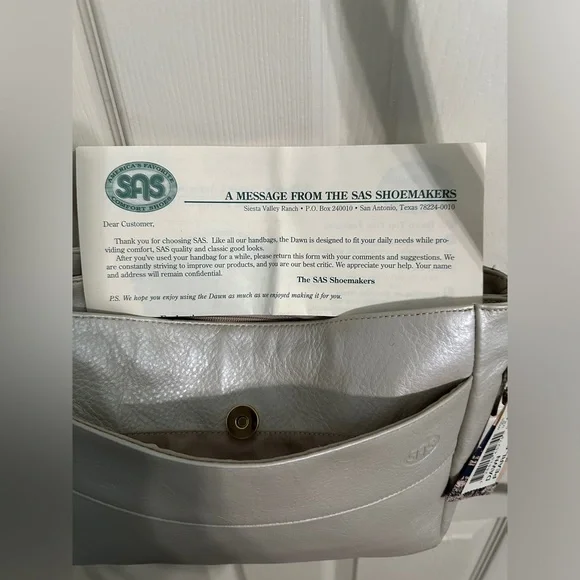 NWT SAS Leather Crossbody / Shoulder Bag in Dawn Pearl Bone Made in USA - Picture 6 of 8